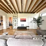 6br Designer Or Separate 2br Option בית נופש פת'רד און סי