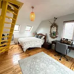 6br Designer Or Separate 2br Option פת'רד און סי