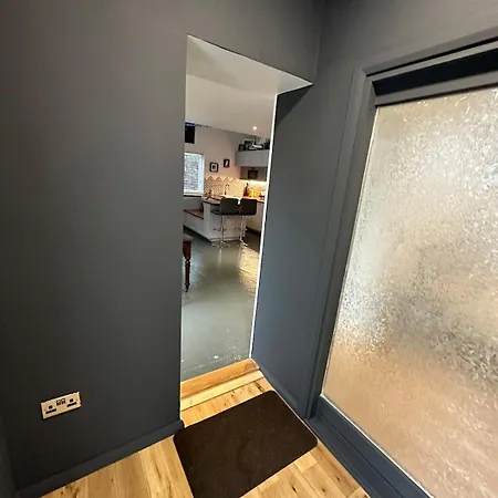 6br Designer Or Separate 2br Option