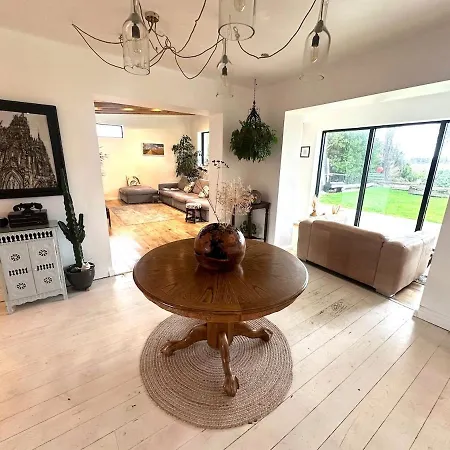 Tatil Evi 6br Designer Or Separate 2br Option