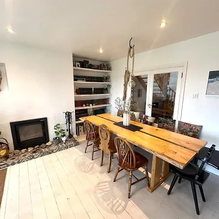 6br Designer Or Separate 2br Option