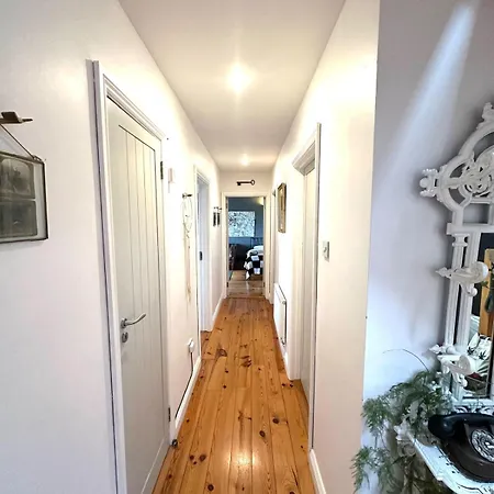 6br Designer Or Separate 2br Option Tatil Evi Fethard-on-Sea