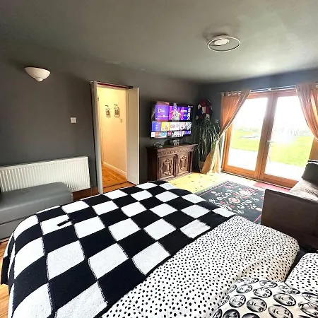 Tatil Evi 6br Designer Or Separate 2br Option