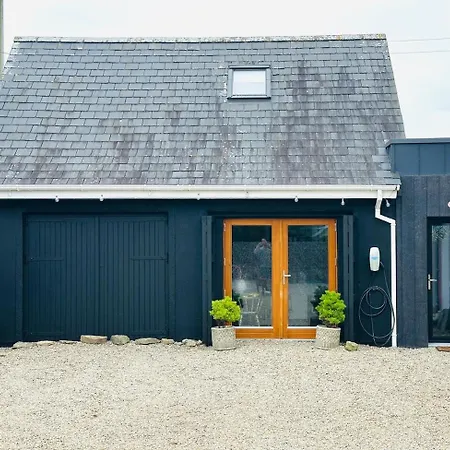 6br Designer Or Separate 2br Option Tatil Evi Fethard-on-Sea