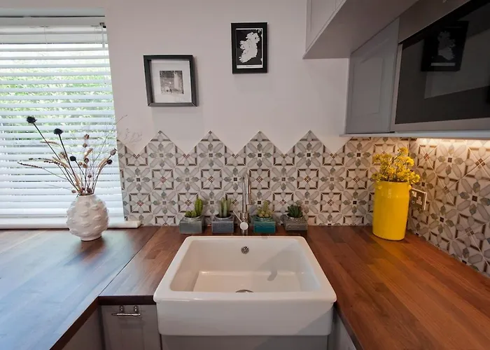 6br Designer Or Separate 2br Option *