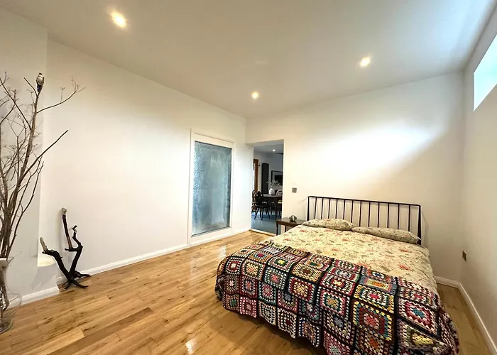 Vakantiehuis 6br Designer Or Separate 2br Option *