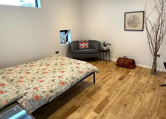 6br Designer Or Separate 2br Option * Fethard-on-Sea