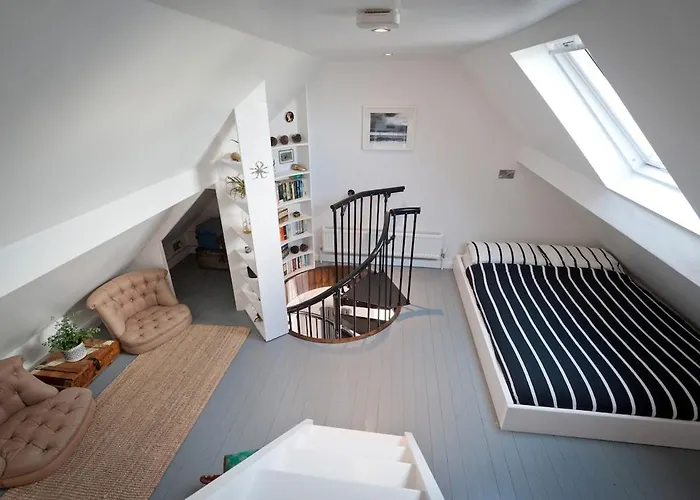 Vakantiehuis 6br Designer Or Separate 2br Option Fethard-on-Sea