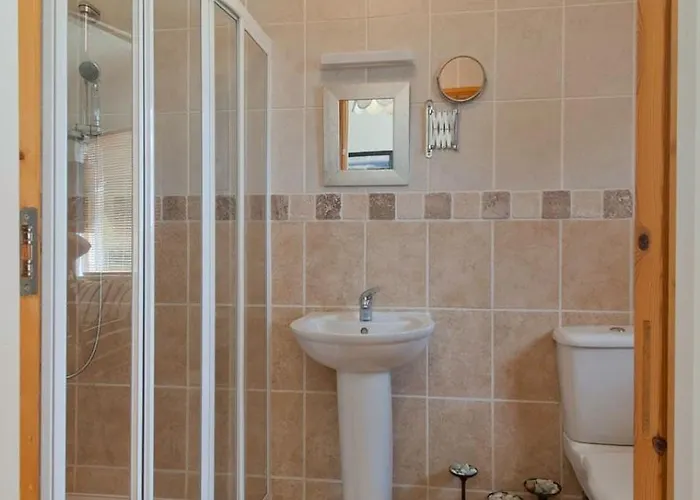 6br Designer Or Separate 2br Option Fethard-on-Sea