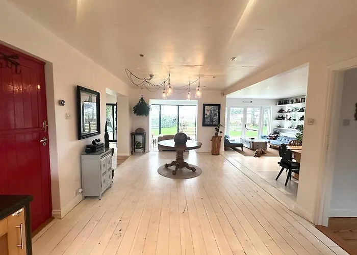 6br Designer Or Separate 2br Option Fethard-on-Sea