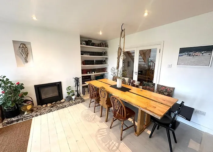 6br Designer Or Separate 2br Option
