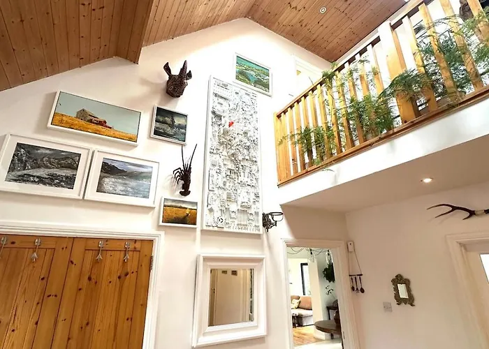 Vakantiehuis 6br Designer Or Separate 2br Option