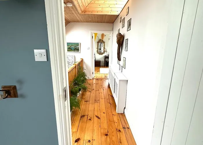 Vakantiehuis 6br Designer Or Separate 2br Option