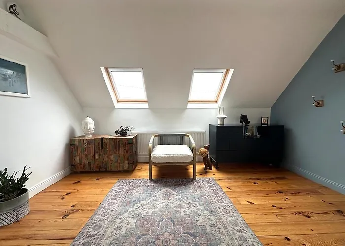 Vakantiehuis 6br Designer Or Separate 2br Option *