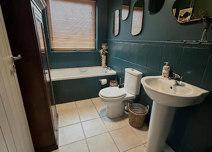 6br Designer Or Separate 2br Option * Fethard-on-Sea