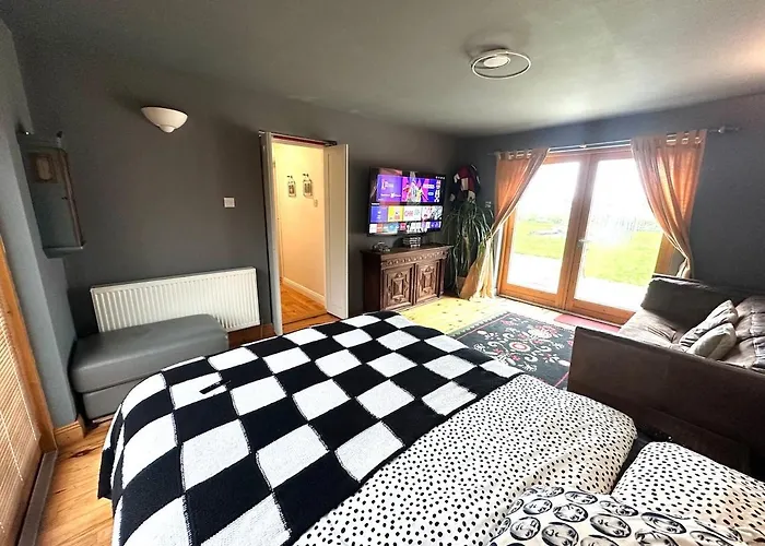 Vakantiehuis 6br Designer Or Separate 2br Option