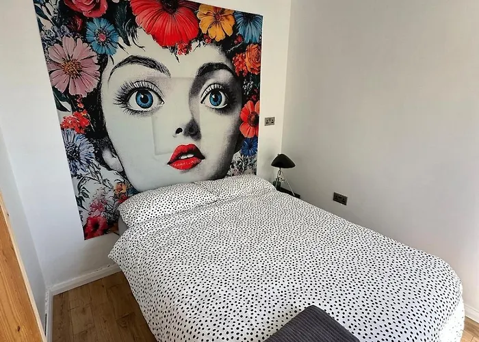 6br Designer Or Separate 2br Option Fethard-on-Sea